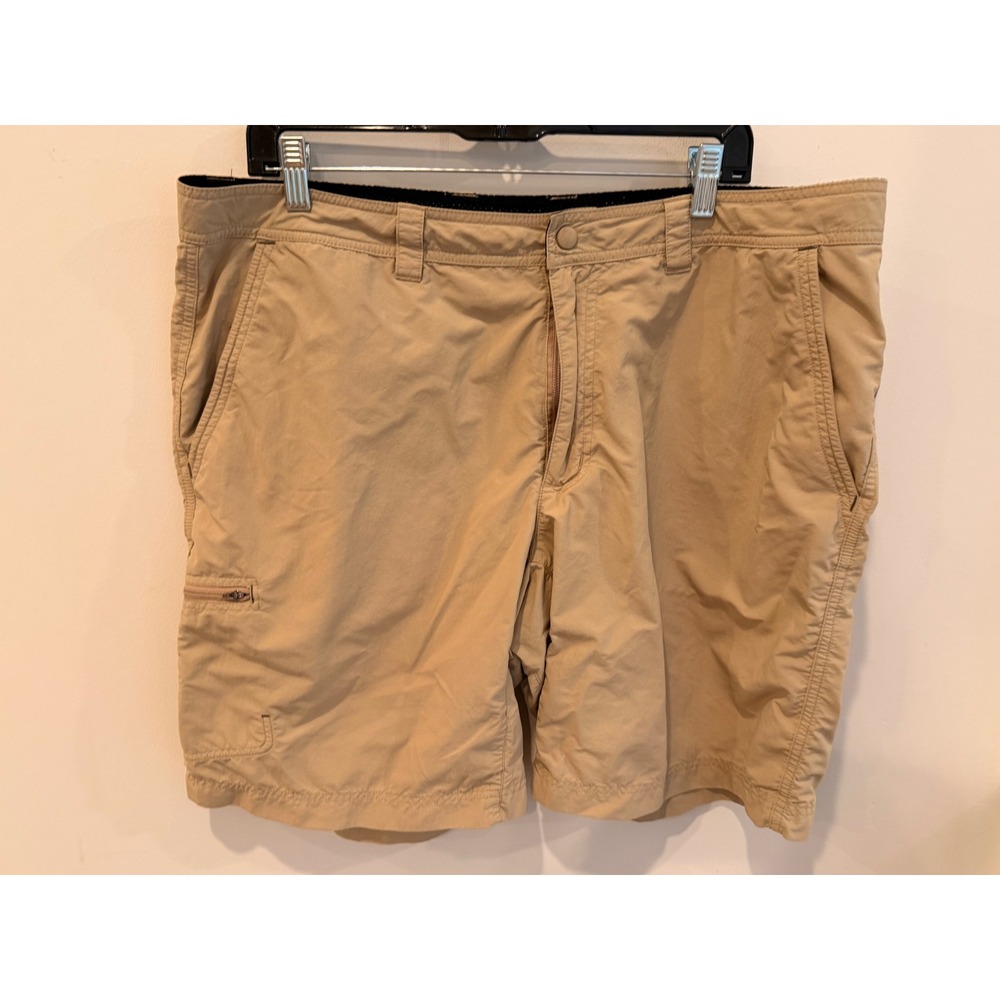 Marmot Mens Hiking Shorts Tan Khaki Quick Dry Cargo Pockets Size 38